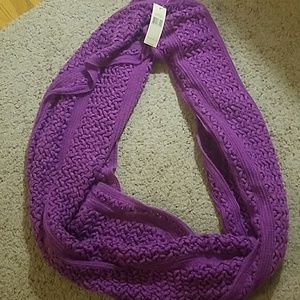Purple infinity scarf NWT